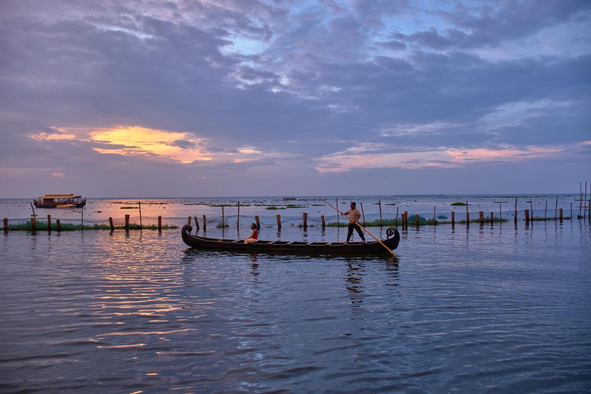 Backwater Ripples Kumarakom Ngoại thất bức ảnh